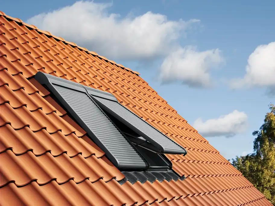 VELUX ролетне уградња
